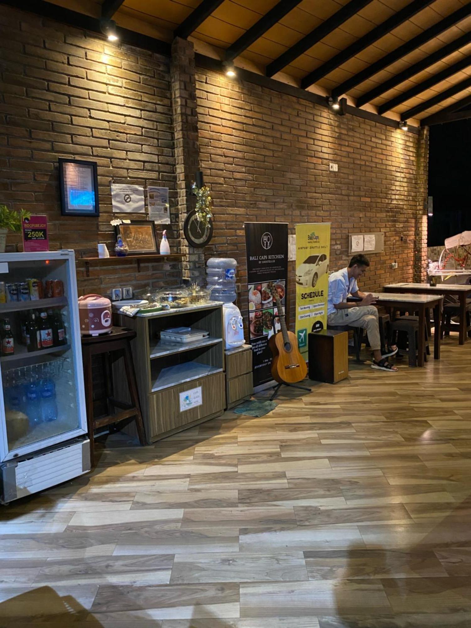 Bali Caps Hostel Kuta Lombok Εξωτερικό φωτογραφία