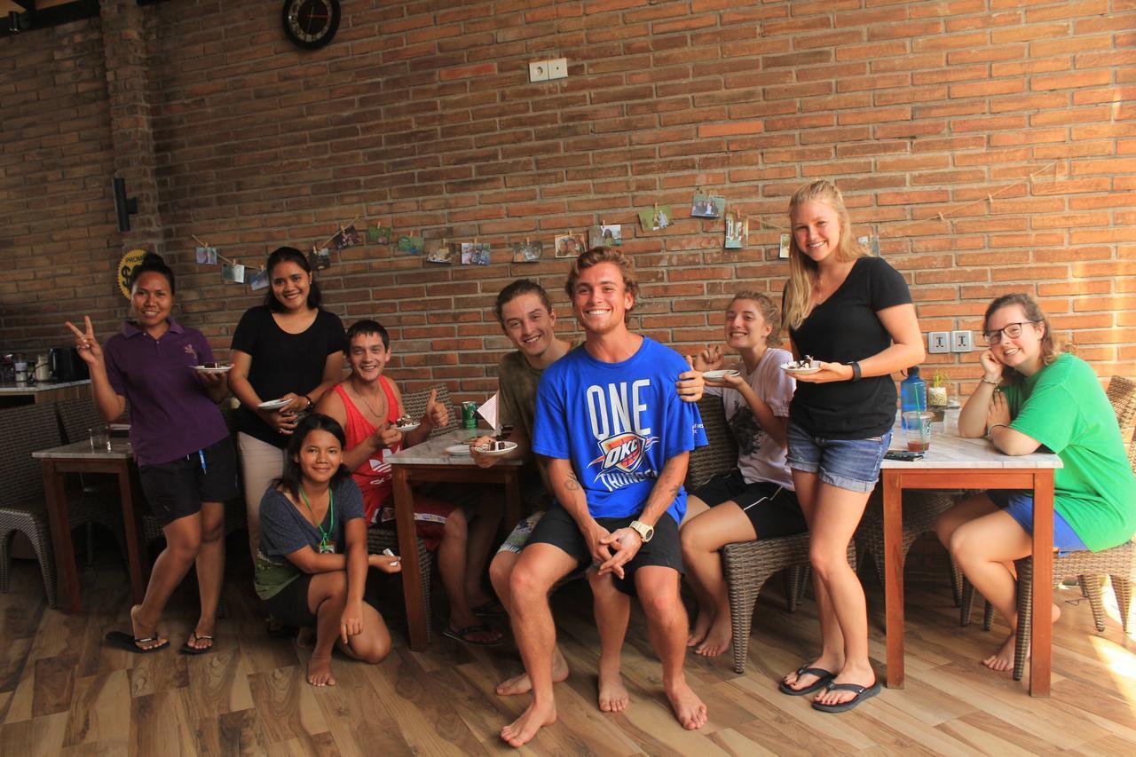 Bali Caps Hostel Kuta Lombok Εξωτερικό φωτογραφία